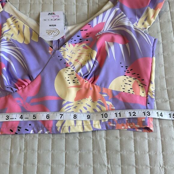 NEW - MULTICOLOR LEAF PRINT CROP TOP RUFFLED SLEEVE SZ S - Picture 7 of 11